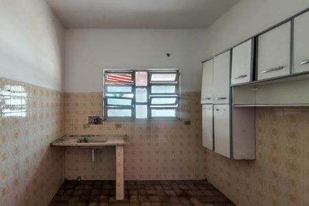 Casa para alugar com 190m², 5 quartos e 10 vagas Casa para alugar com 190m², 5 quartos e 10 vagasEdícula - cozinha
