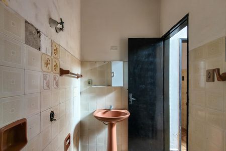 Casa para alugar com 190m², 5 quartos e 10 vagas Casa para alugar com 190m², 5 quartos e 10 vagasEdícula - banheiro