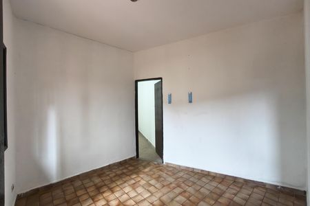 Casa para alugar com 190m², 5 quartos e 10 vagas Casa para alugar com 190m², 5 quartos e 10 vagasEdícula -quarto 1