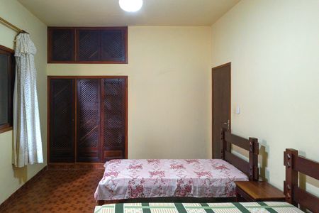 Casa para alugar com 190m², 5 quartos e 10 vagas Casa para alugar com 190m², 5 quartos e 10 vagasQuarto 2