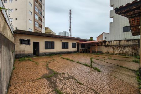 Casa para alugar com 190m², 5 quartos e 10 vagas Casa para alugar com 190m², 5 quartos e 10 vagasQuintal