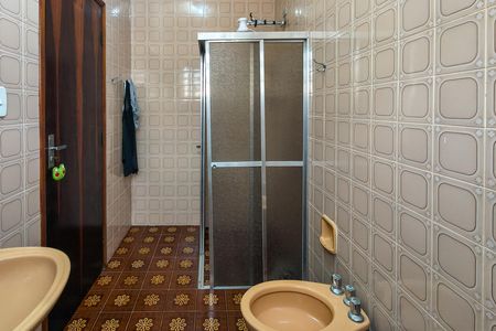 Casa para alugar com 190m², 5 quartos e 10 vagas Casa para alugar com 190m², 5 quartos e 10 vagasBanheiro da Suíte