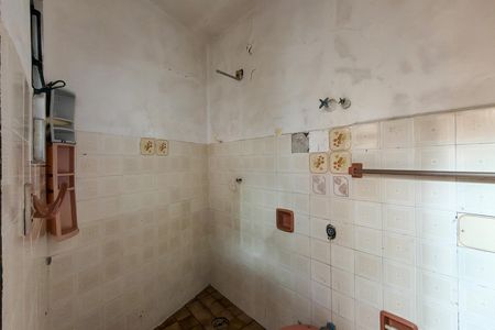 Casa para alugar com 190m², 5 quartos e 10 vagas Casa para alugar com 190m², 5 quartos e 10 vagasEdícula - banheiro