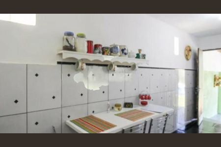 Casa à venda com 3 quartos, 120m² em Vila Inglesa, São Paulo