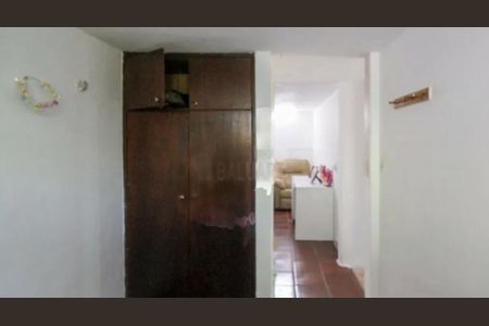 Casa à venda com 3 quartos, 120m² em Vila Inglesa, São Paulo