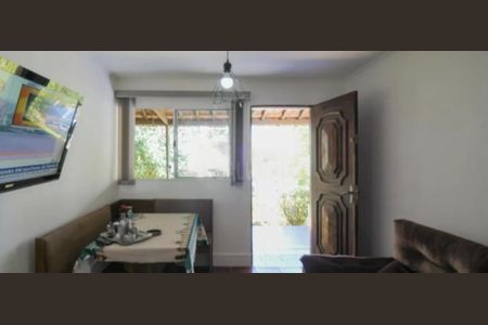 Casa à venda com 3 quartos, 120m² em Vila Inglesa, São Paulo