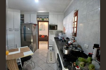 Casa à venda com 120m², 3 quartos e 2 vagas