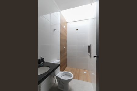 Casa à venda com 76m², 2 quartos e 1 vaga Casa à venda com 76m², 2 quartos e 1 vagaBanheiro da Suíte 2