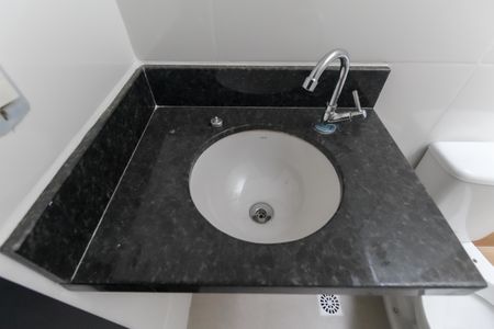 Casa à venda com 76m², 2 quartos e 1 vaga Casa à venda com 76m², 2 quartos e 1 vagaBanheiro da Suíte 2
