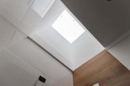 Casa à venda com 76m², 2 quartos e 1 vaga Casa à venda com 76m², 2 quartos e 1 vagaBanheiro da Suíte 1