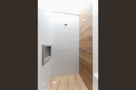 Casa à venda com 76m², 2 quartos e 1 vaga Casa à venda com 76m², 2 quartos e 1 vagaBanheiro da Suíte 1