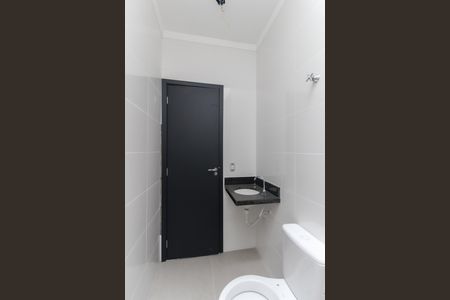 Casa à venda com 76m², 2 quartos e 1 vaga Casa à venda com 76m², 2 quartos e 1 vagaBanheiro da Suíte 2
