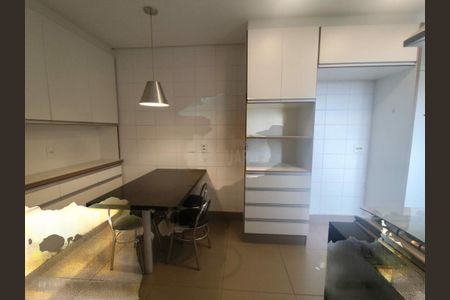 Apartamento à venda com 136m², 3 quartos e 2 vagas