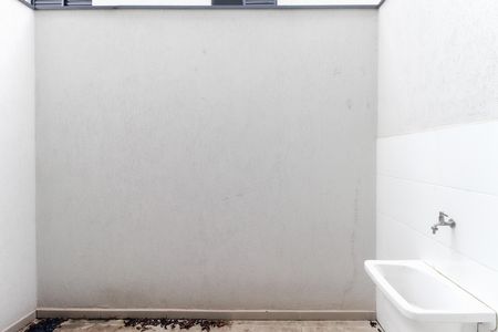 Casa à venda com 76m², 2 quartos e 1 vagaÁrea de Serviço