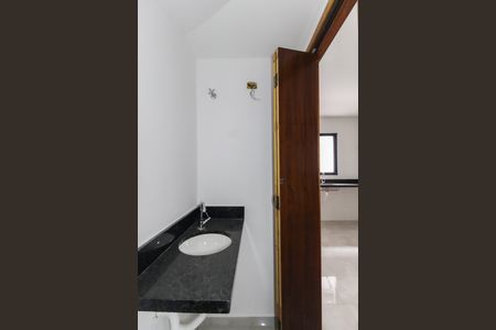 Casa à venda com 76m², 2 quartos e 1 vagaLavabo