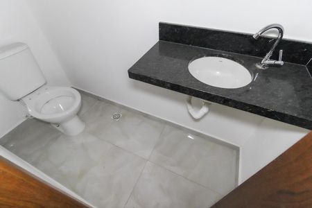 Casa à venda com 76m², 2 quartos e 1 vagaLavabo