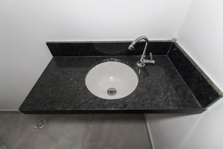 Casa à venda com 76m², 2 quartos e 1 vagaLavabo