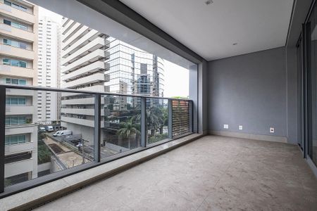 Apartamento à venda com 40m², 1 quarto e 1 vaga Apartamento à venda com 40m², 1 quarto e 1 vagaVaranda