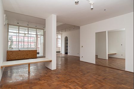 Apartamento à venda com 140m², 1 quarto e sem vaga Apartamento à venda com 140m², 1 quarto e sem vagaSala