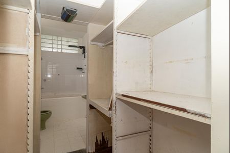 Apartamento à venda com 140m², 1 quarto e sem vaga Apartamento à venda com 140m², 1 quarto e sem vagaSuíte - Closet
