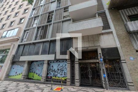Apartamento à venda com 140m², 1 quarto e sem vaga Apartamento à venda com 140m², 1 quarto e sem vagaFachada
