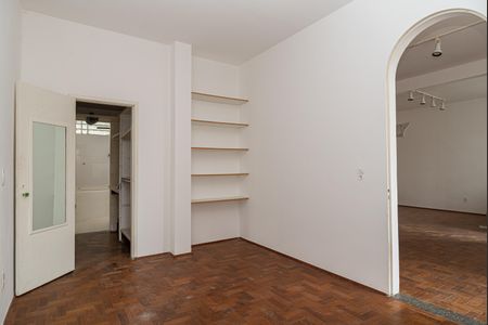 Apartamento à venda com 140m², 1 quarto e sem vaga Apartamento à venda com 140m², 1 quarto e sem vagaSuíte