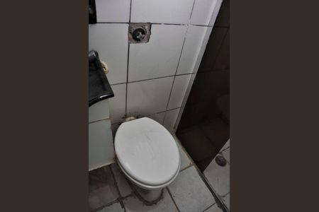 Casa para alugar com 100m², 3 quartos e 1 vagaDetalhe - Banheiro Social
