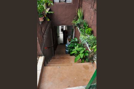 Casa para alugar com 100m², 3 quartos e 1 vagaEscada Externa