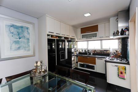 Apartamento à venda com 142m², 3 quartos e 3 vagasCozinha