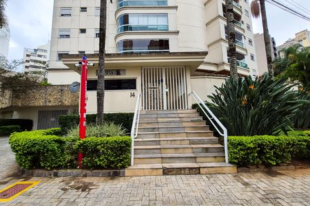 Apartamento à venda com 142m², 3 quartos e 3 vagasFachada