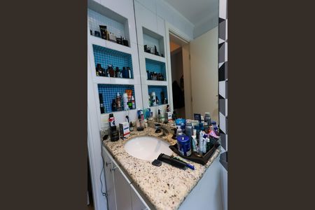 Apartamento à venda com 142m², 3 quartos e 3 vagasBanheiro da Suíte