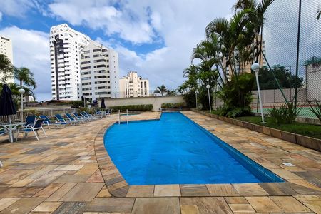 Apartamento à venda com 142m², 3 quartos e 3 vagasÁrea comum - Piscina