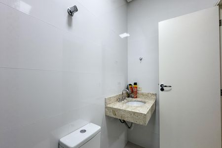 Casa à venda com 171m², 3 quartos e 4 vagas Casa à venda com 171m², 3 quartos e 4 vagasBanheiro - Suíte 2