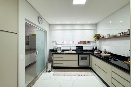 Casa à venda com 171m², 3 quartos e 4 vagas Casa à venda com 171m², 3 quartos e 4 vagasCozinha