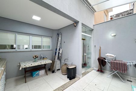 Casa à venda com 171m², 3 quartos e 4 vagas Casa à venda com 171m², 3 quartos e 4 vagasEspaço Gourmet