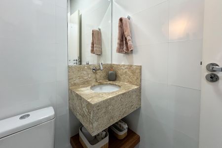 Casa à venda com 171m², 3 quartos e 4 vagas Casa à venda com 171m², 3 quartos e 4 vagasLavabo