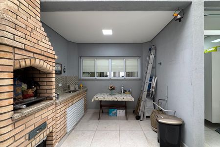 Casa à venda com 171m², 3 quartos e 4 vagas Casa à venda com 171m², 3 quartos e 4 vagasEspaço Gourmet