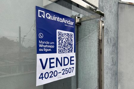 Casa à venda com 171m², 3 quartos e 4 vagas Casa à venda com 171m², 3 quartos e 4 vagasPlaca