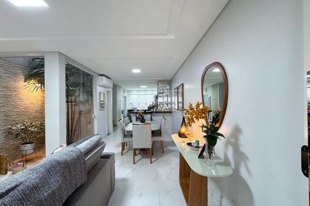Casa à venda com 171m², 3 quartos e 4 vagas Casa à venda com 171m², 3 quartos e 4 vagasSala de Jantar