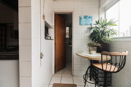 Apartamento à venda com 94m², 3 quartos e 1 vaga Apartamento à venda com 94m², 3 quartos e 1 vagaÁrea de Serviço