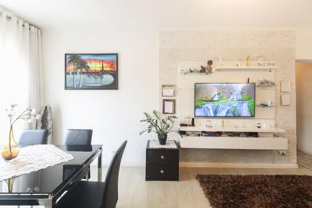 Apartamento à venda com 94m², 3 quartos e 1 vaga Apartamento à venda com 94m², 3 quartos e 1 vagaSala