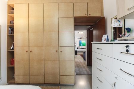 Apartamento à venda com 94m², 3 quartos e 1 vaga Apartamento à venda com 94m², 3 quartos e 1 vagaQuarto 2