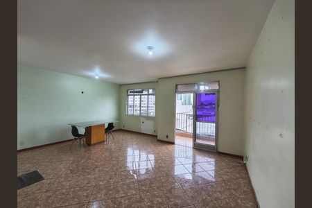Apartamento à venda com 206m², 3 quartos e 2 vagas Apartamento à venda com 206m², 3 quartos e 2 vagasSala