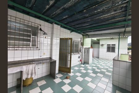 Apartamento à venda com 206m², 3 quartos e 2 vagas Apartamento à venda com 206m², 3 quartos e 2 vagasTerraço