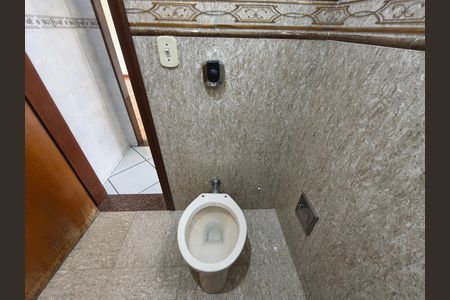 Apartamento à venda com 206m², 3 quartos e 2 vagas Apartamento à venda com 206m², 3 quartos e 2 vagasLavabo