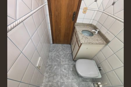 Apartamento à venda com 206m², 3 quartos e 2 vagas Apartamento à venda com 206m², 3 quartos e 2 vagasBanheiro Suite 4