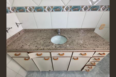 Apartamento à venda com 206m², 3 quartos e 2 vagas Apartamento à venda com 206m², 3 quartos e 2 vagasBancada - Banheiro Social