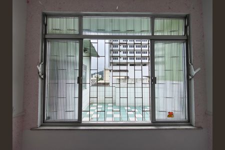Apartamento à venda com 206m², 3 quartos e 2 vagas Apartamento à venda com 206m², 3 quartos e 2 vagasJanela - Quarto 3