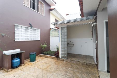 Casa à venda com 138m², 2 quartos e 2 vagas