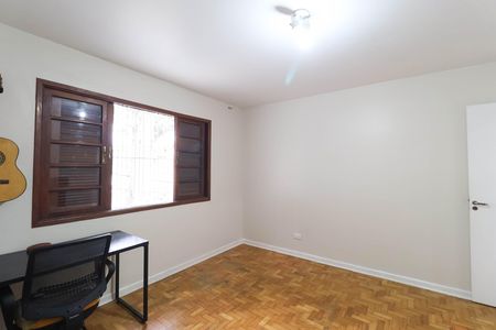 Casa à venda com 138m², 2 quartos e 2 vagas